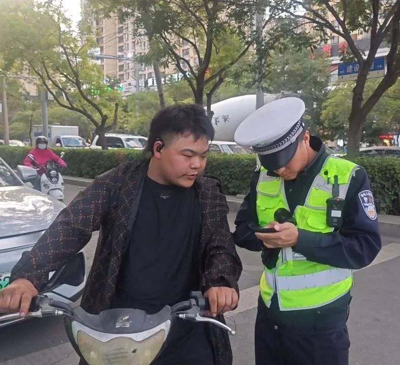 违章高发城市治理_嘉峪关公安交警行动_嘉峪关交通乱象整治