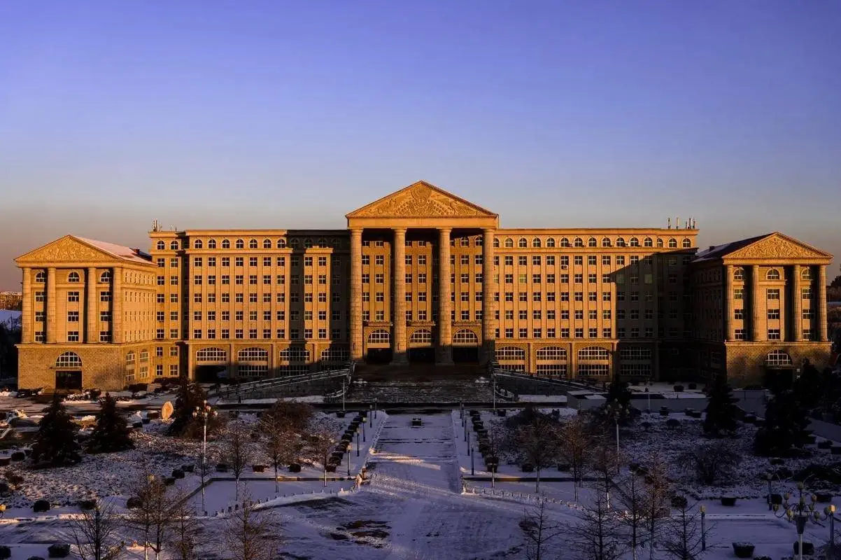 成人高考吉林农业大学学位证申请条件_成人高等教育本科毕业证与学位证区别_大学学位证